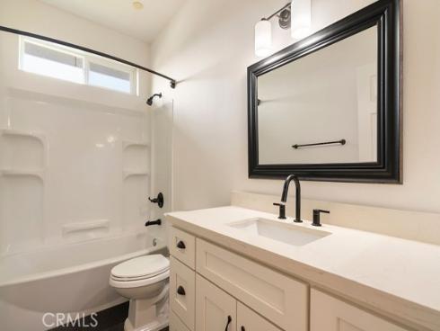 120 23rd Street A , Costa Mesa, CA