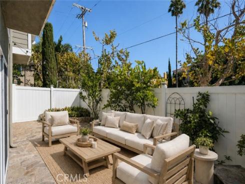 120 23rd Street A , Costa Mesa, CA