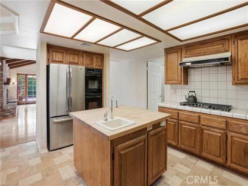 2037 S Capella Court, Costa Mesa, CA