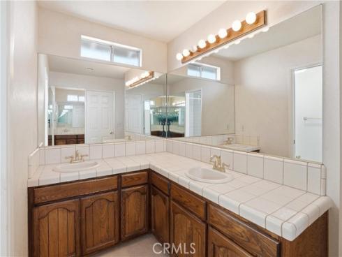 2037 S Capella Court, Costa Mesa, CA