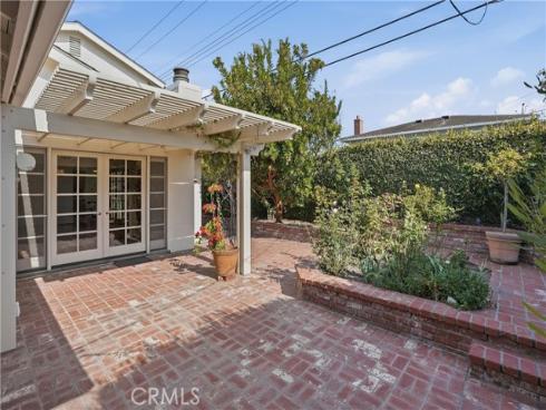 2037 S Capella Court, Costa Mesa, CA