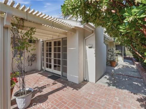 2037 S Capella Court, Costa Mesa, CA
