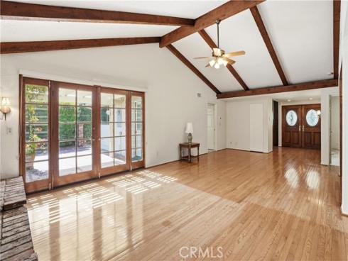 2037 S Capella Court, Costa Mesa, CA