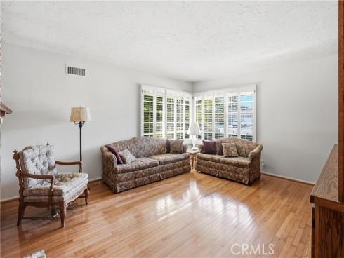 2037 S Capella Court, Costa Mesa, CA