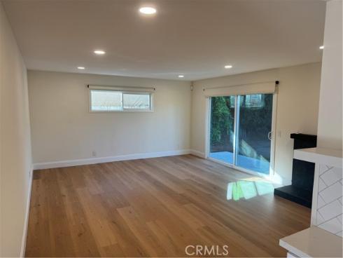 975 Junipero , Costa Mesa, CA