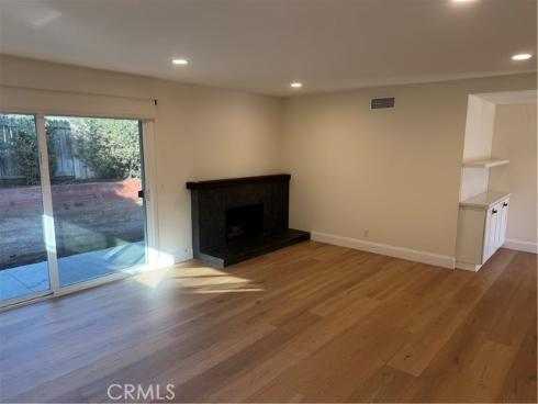 975 Junipero , Costa Mesa, CA