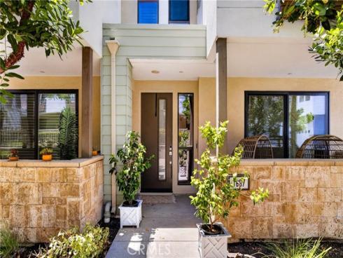 1687 Grand View , Costa Mesa, CA