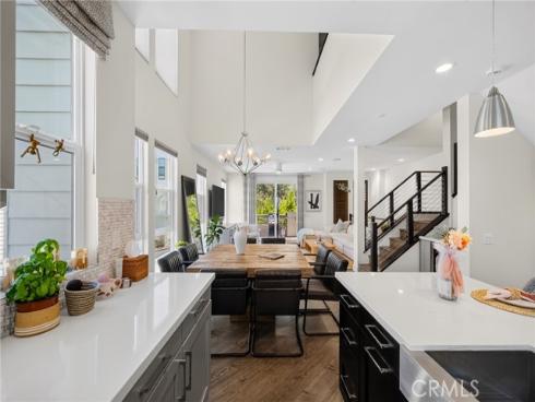 1687 Grand View , Costa Mesa, CA