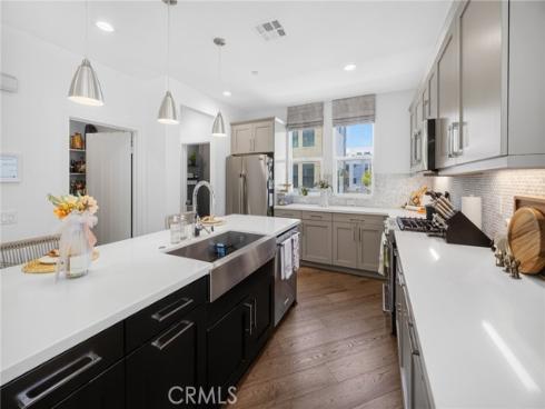 1687 Grand View , Costa Mesa, CA