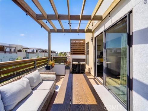1687 Grand View , Costa Mesa, CA