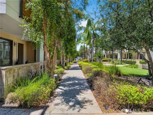 1687 Grand View , Costa Mesa, CA