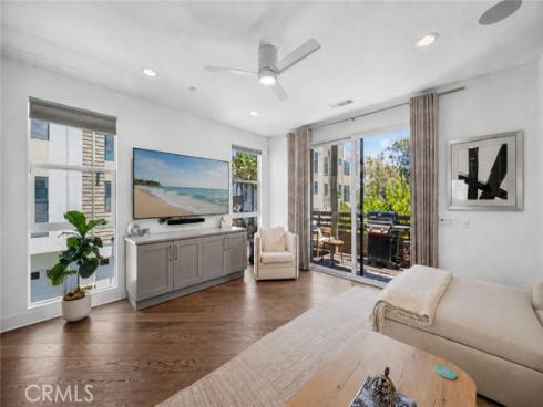 1687 Grand View , Costa Mesa, CA