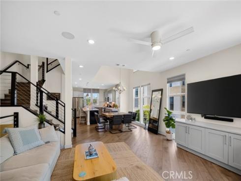 1687 Grand View , Costa Mesa, CA