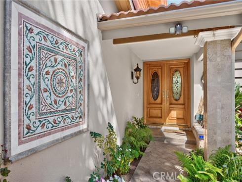 2740 Cardinal Drive, Costa Mesa, CA