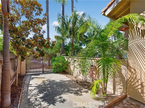 2740 Cardinal Drive, Costa Mesa, CA