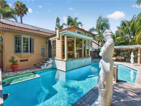 2740 Cardinal Drive, Costa Mesa, CA