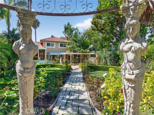 2740 Cardinal Drive, Costa Mesa, CA