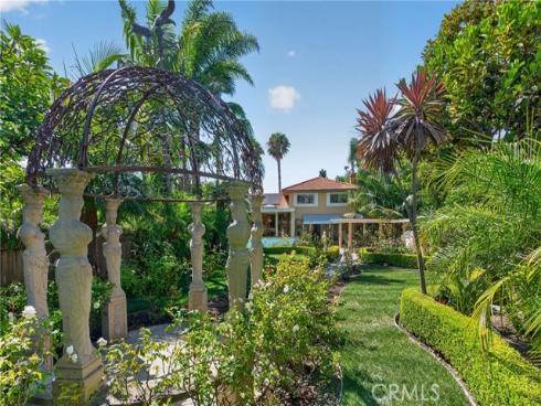 2740 Cardinal Drive, Costa Mesa, CA