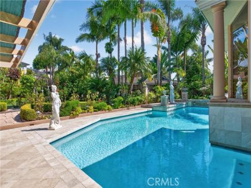 2740 Cardinal Drive, Costa Mesa, CA