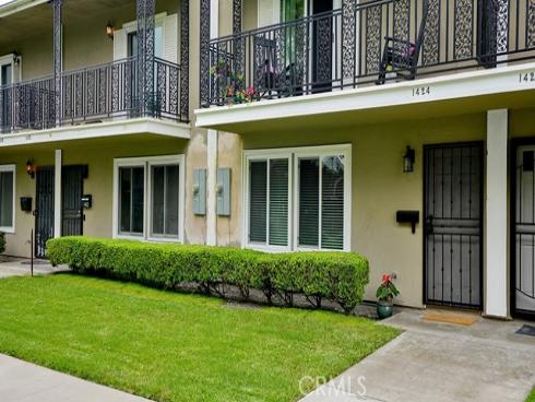 1424 Deauville Place, Costa Mesa, CA