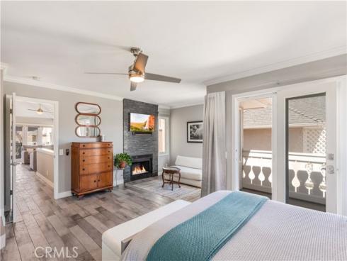 2463 Irvine A2 Avenue, Costa Mesa, CA