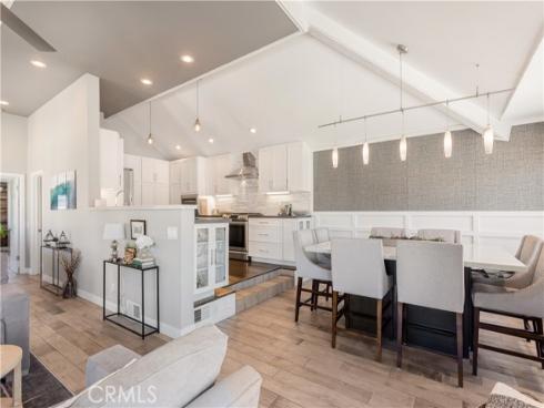 2463 Irvine A2 Avenue, Costa Mesa, CA