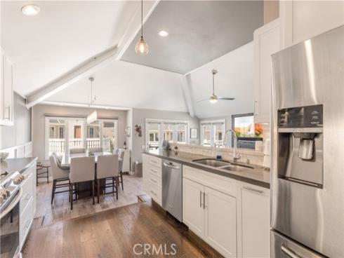2463 Irvine A2 Avenue, Costa Mesa, CA