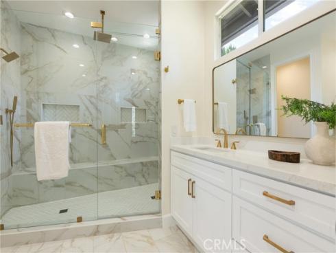 267 Mesa Dr , Costa Mesa, CA