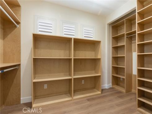 267 Mesa Dr , Costa Mesa, CA
