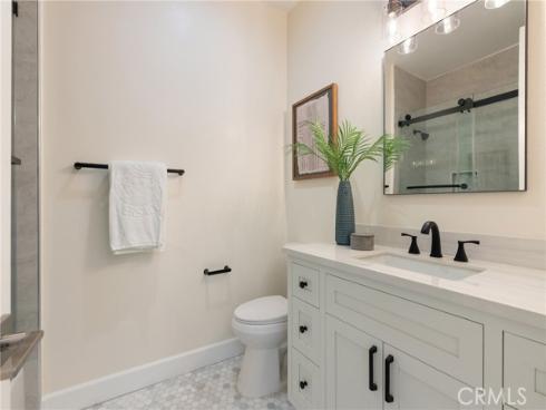 267 Mesa Dr , Costa Mesa, CA