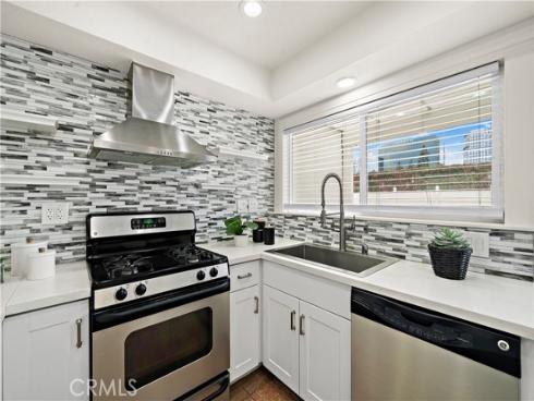 590 Traverse Drive, Costa Mesa, CA