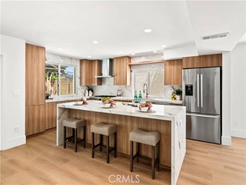 3368 California , Costa Mesa, CA