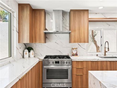 3368 California , Costa Mesa, CA