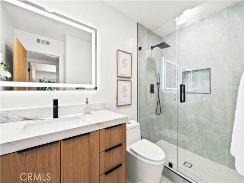 3368 California , Costa Mesa, CA