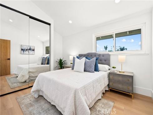 3368 California , Costa Mesa, CA