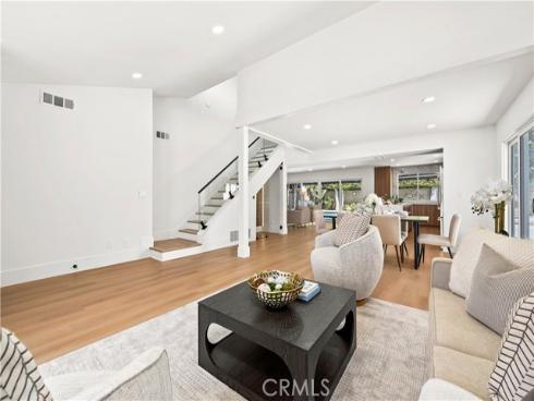 3368 California , Costa Mesa, CA