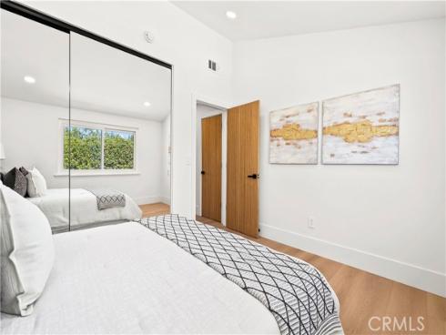 3368 California , Costa Mesa, CA
