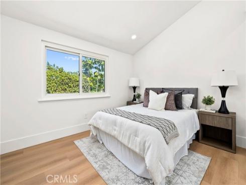 3368 California , Costa Mesa, CA