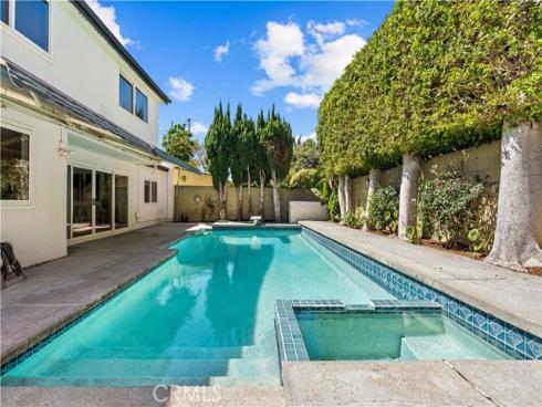 3368 California , Costa Mesa, CA