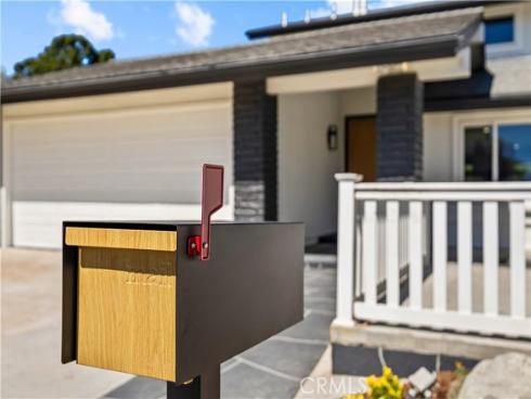3368 California , Costa Mesa, CA