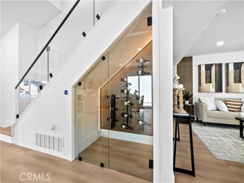 3368 California , Costa Mesa, CA