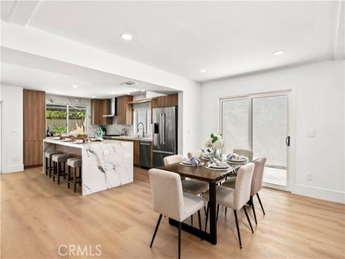 3368 California , Costa Mesa, CA