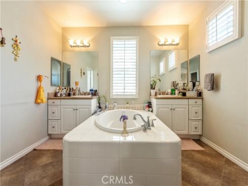 333 Gulf Stream Way, Costa Mesa, CA