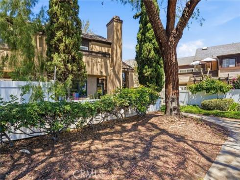905 Hyde Court, Costa Mesa, CA
