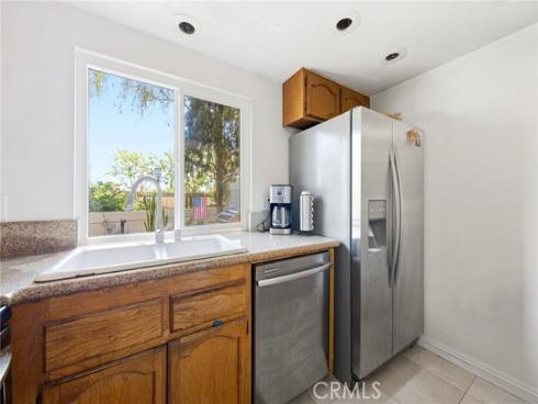 905 Hyde Court, Costa Mesa, CA