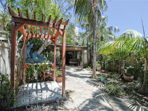 444 Bryson Springs , Costa Mesa, CA