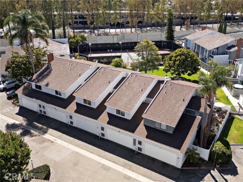 622 Whitney Way, Costa Mesa, CA