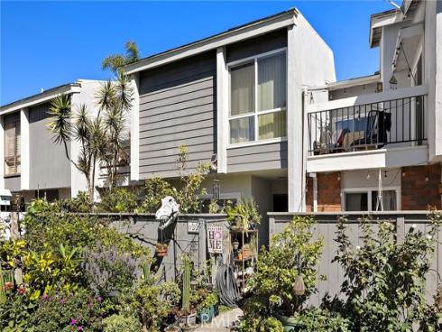 622 Whitney Way, Costa Mesa, CA