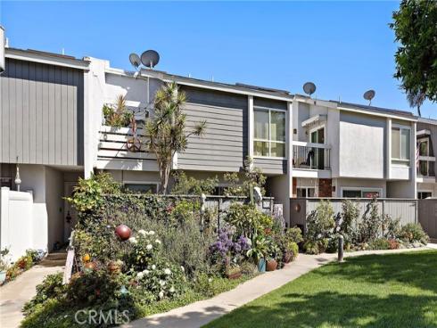622 Whitney Way, Costa Mesa, CA
