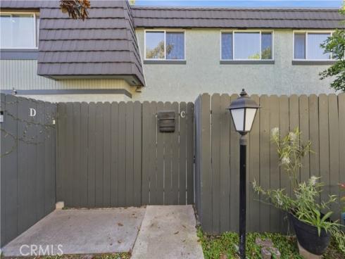 1651 Iowa C Street, Costa Mesa, CA